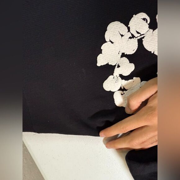 Denim Tears The Cotton Wreath Sweatshirt Black Size XL AUTHENTIC - Picture 7 of 10